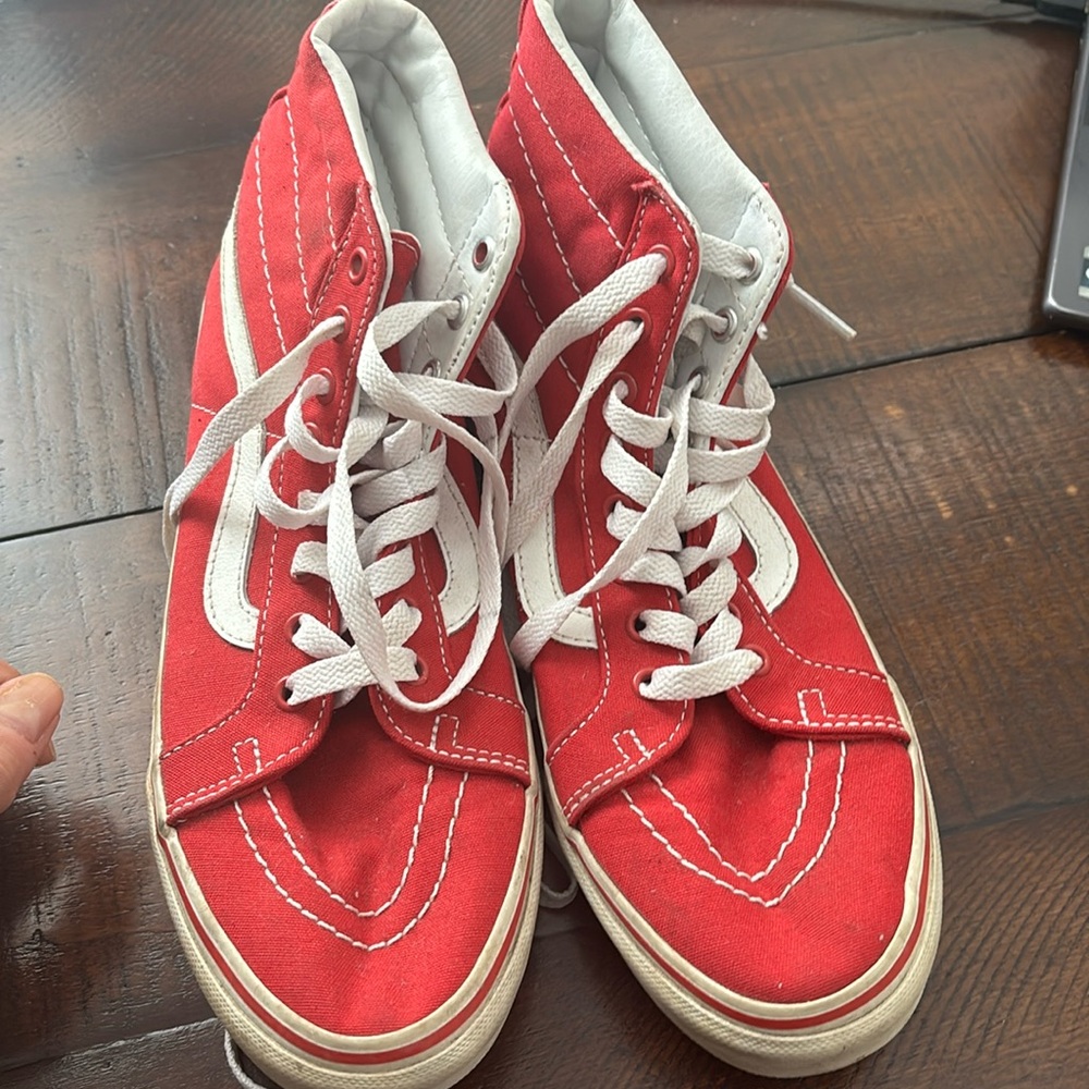 Vans woman’s size 8.5 skateboard red sneakers, high-top